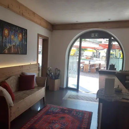 Hotel Post Ristorante Tyrol 3*