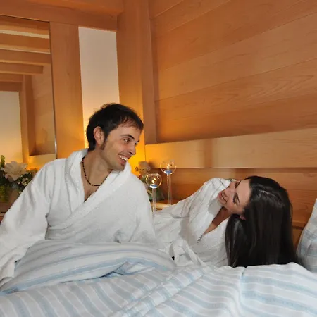 Hotel Post Ristorante Tyrol Moena