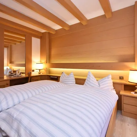 Post Ristorante Tyrol Hotel 3*