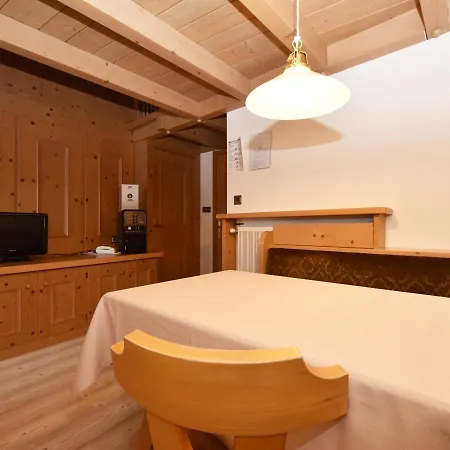 Post Ristorante Tyrol Hotel Moena