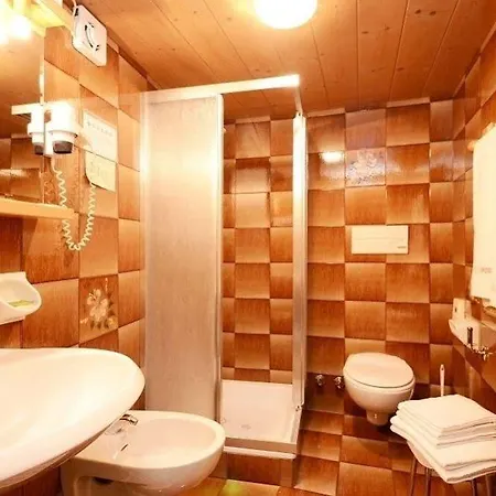 Post Ristorante Tyrol Hotel 3*